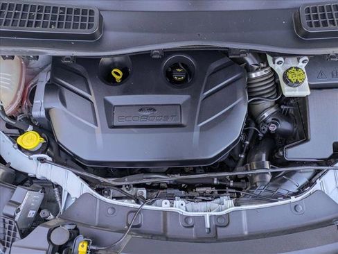 Used 2017 Ford Escape SE w/ Equipment Group 201A image 24