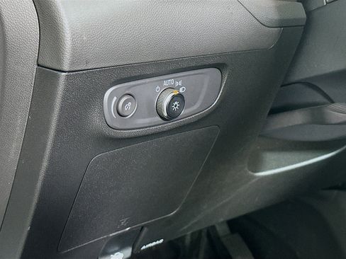 Used 2025 Buick Encore GX Preferred image 17