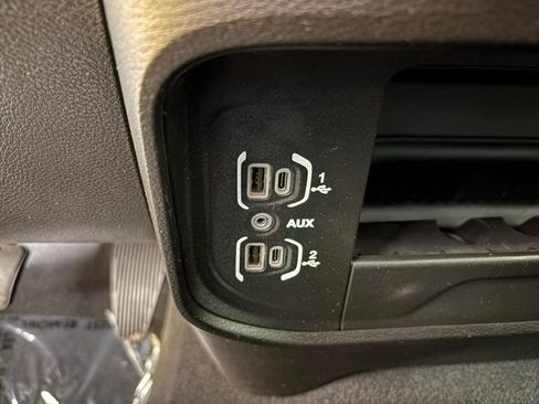 Used 2024 RAM 2500 Big Horn image 31