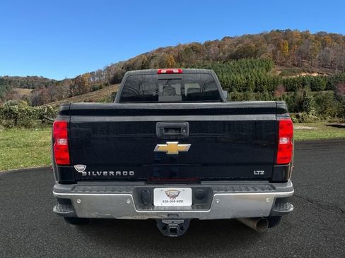 Used 2018 Chevrolet Silverado 3500 LTZ w/ Duramax Plus Package image 6