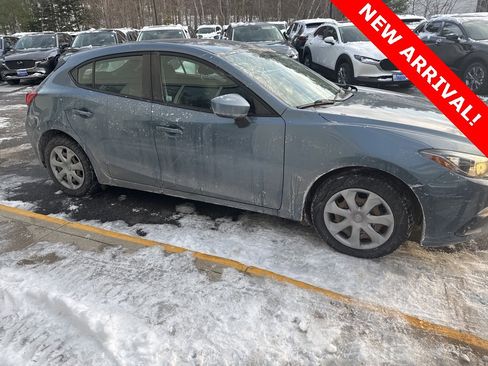 Used 2015 MAZDA MAZDA3 i Sport image 3