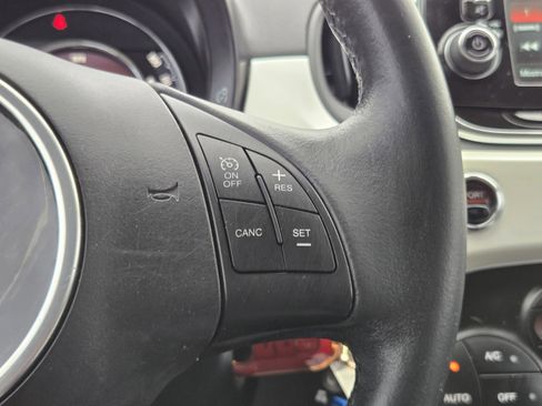 Used 2016 FIAT 500 Easy FWD image 24