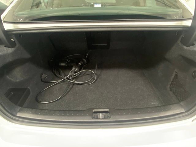Used 2025 Volvo S60 T8 Ultra AWD/4WD image 9