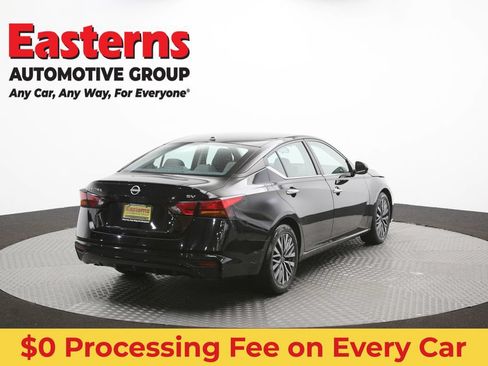 Used 2023 Nissan Altima 2.5 SV FWD image 42