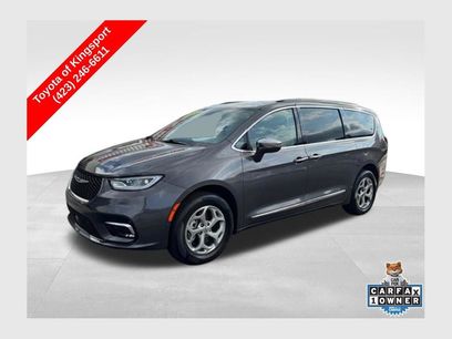 Used 2022 Chrysler Pacifica Limited