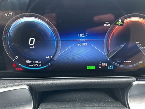 Certified 2023 Mercedes-Benz EQB 300 4MATIC image 8