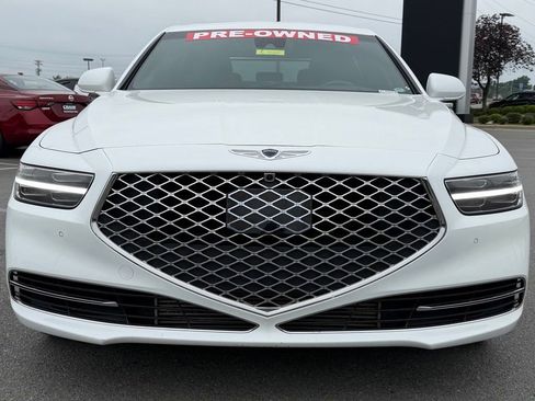 Used 2021 Genesis G90 3.3T Premium RWD image 2