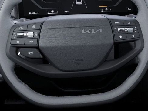 New 2025 Kia K4 EX image 22