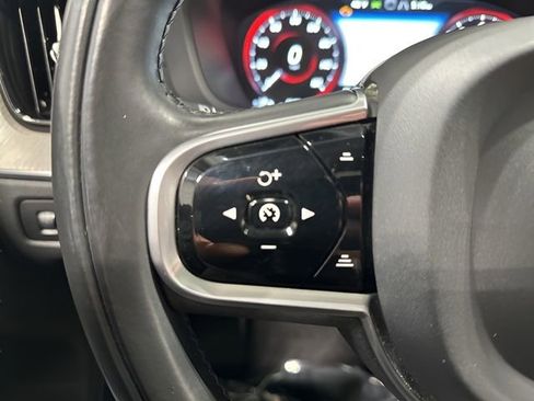 Used 2018 Volvo XC60 T6 Inscription w/ Convenience Package image 18