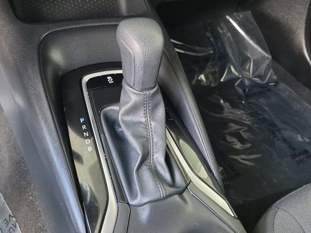 Used 2025 Toyota Corolla LE FWD image 23