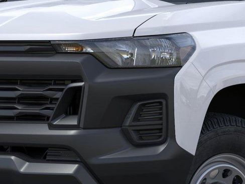 Used 2026 Chevrolet Colorado W/T RWD image 10