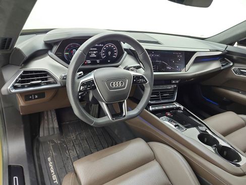 Used 2024 Audi e-tron GT Prestige AWD/4WD image 9
