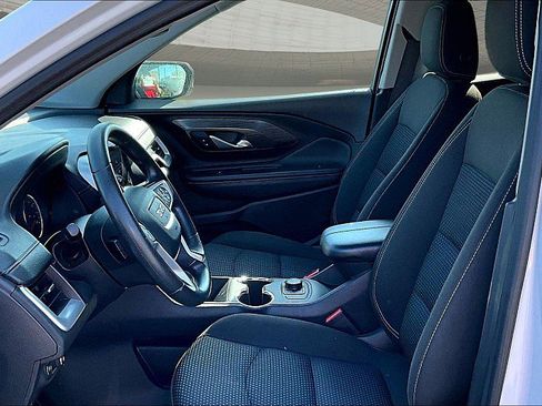 Used 2024 GMC Terrain SLE image 45