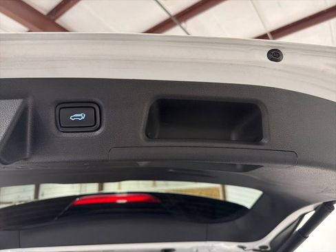 Used 2020 Hyundai Santa Fe SEL w/ Convenience + Premium Package image 38