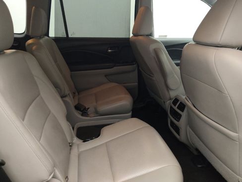 Used 2019 Honda Pilot Elite image 19
