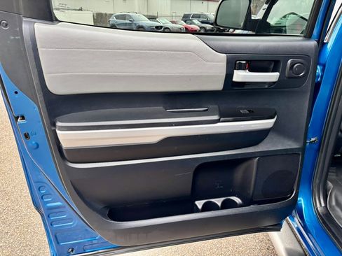 Used 2016 Toyota Tundra Limited image 16