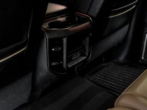 Used 2019 RAM 2500 Limited AWD/4WD image 39