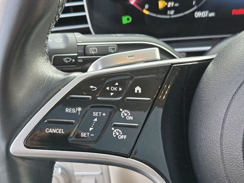 Used 2024 Mercedes-Benz GLE 450 4MATIC image 33