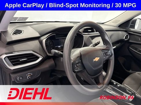 Used 2022 Chevrolet TrailBlazer LS AWD/4WD image 19
