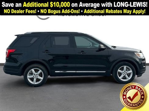 Used 2018 Ford Explorer XLT image 8