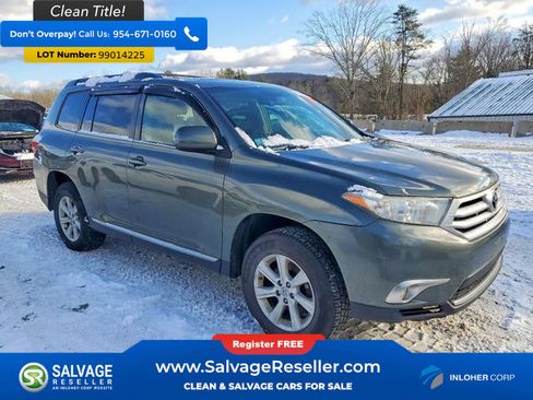 Used 2012 Toyota Highlander SE w/ Tow Pkg image 5
