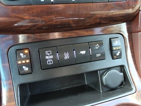 Used 2014 Buick Enclave Leather w/ Trailering Provision Package FWD image 12