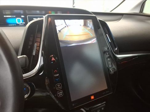 Certified 2019 Toyota Prius Prime Advanced image 18