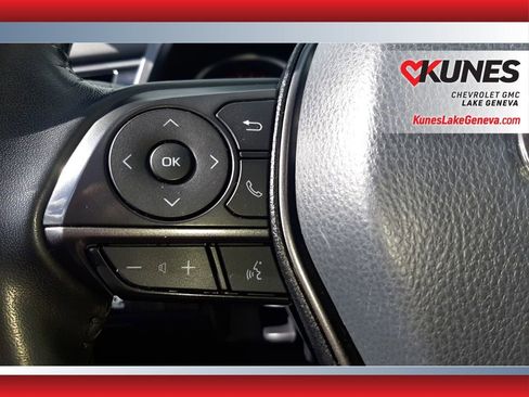 Used 2022 Toyota Camry XSE FWD image 17