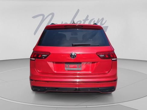Certified 2024 Volkswagen Tiguan SE R-Line AWD/4WD image 7