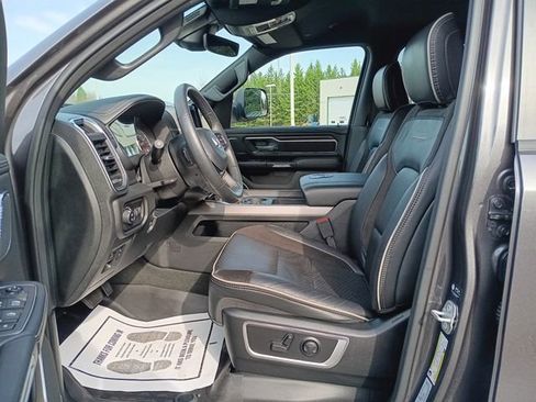 Used 2024 RAM 1500 Laramie image 20