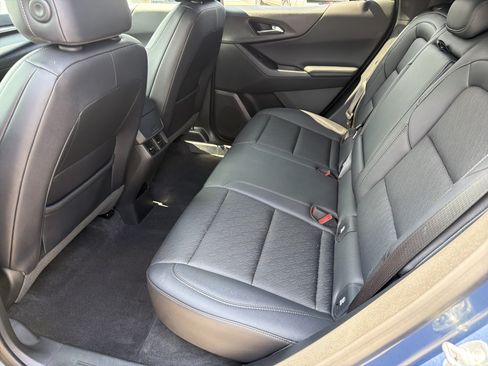 Used 2026 Chevrolet Equinox LT w/ Convenience Package II FWD image 30