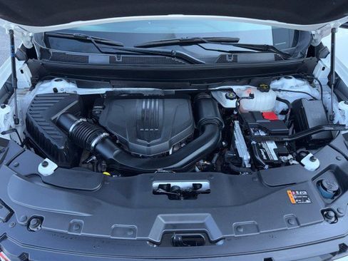Used 2025 GMC Acadia Elevation FWD image 34