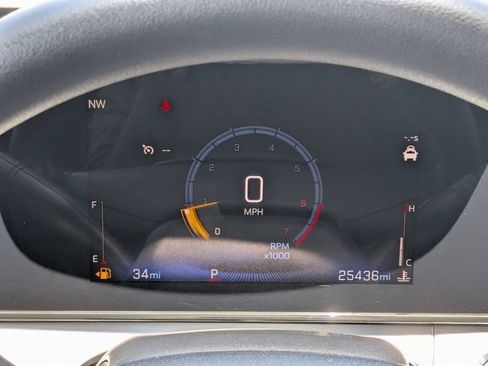 Used 2024 Chevrolet Trax LT FWD image 26