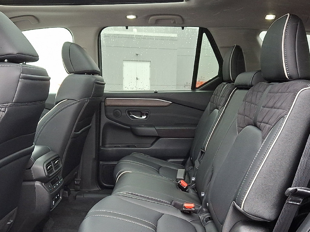 New 2026 Honda Pilot Elite image 8