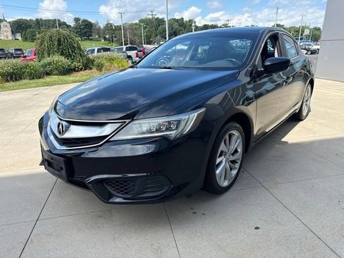 Used 2018 Acura ILX FWD image 3