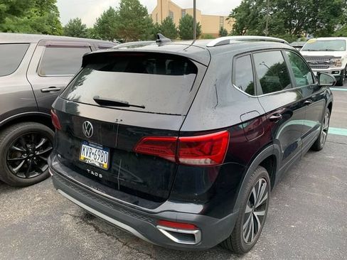 Used 2022 Volkswagen Taos SE w/ IQ.Drive SE Package FWD image 6