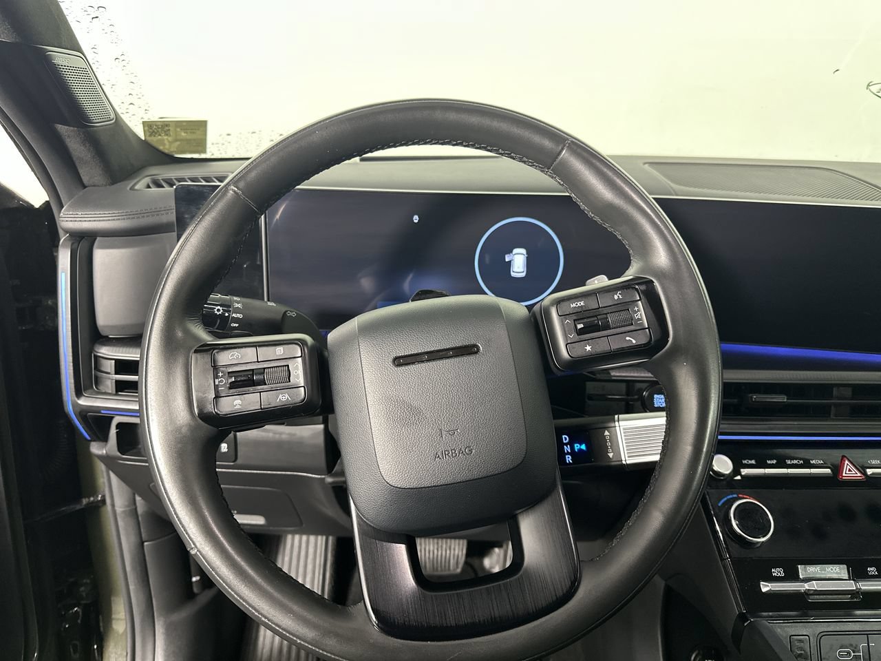 Used 2024 Hyundai Santa Fe Calligraphy AWD/4WD image 5