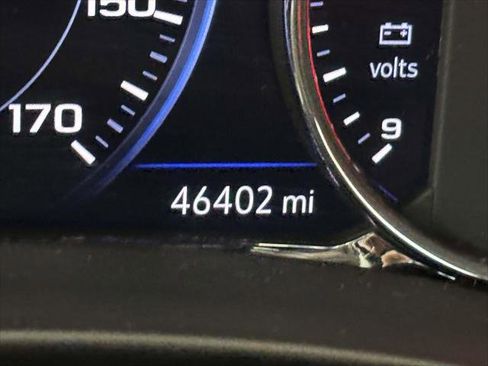 Used 2022 GMC Terrain Denali w/ LPO, 'HIT The Road' Package image 39