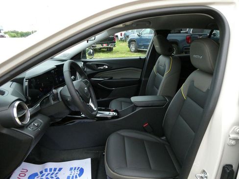 New 2026 Chevrolet Trax ACTIV w/ Driver Confidence Package FWD image 15