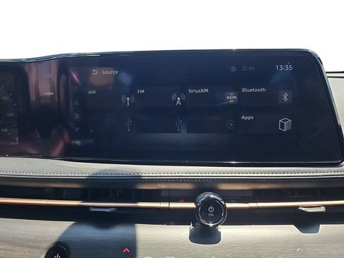 Used 2023 Nissan Ariya AWD image 21