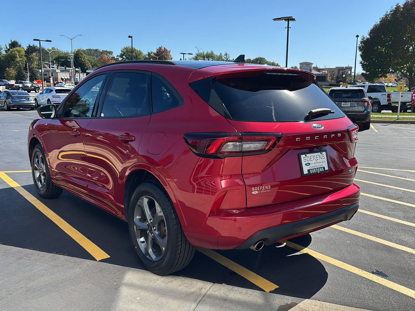Certified 2023 Ford Escape ST-Line w/ Tech Pack #1 AWD/4WD image 6