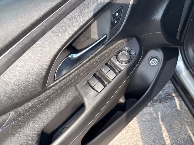 New 2026 Buick Envista Sport Touring w/ Convenience I Package FWD image 11
