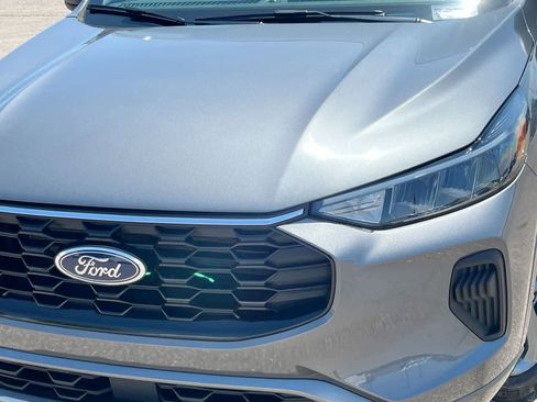 Used 2024 Ford Escape ST-Line w/ Tech Pack #1 AWD/4WD image 11