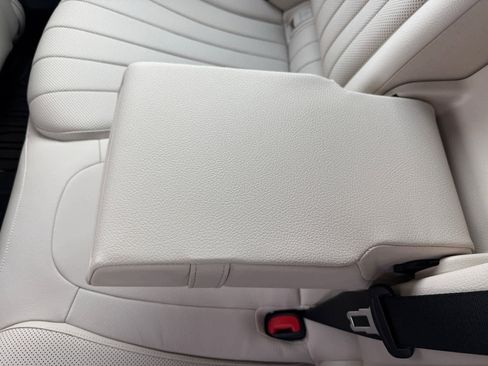 New 2026 Mercedes-Benz E 350 4MATIC Sedan image 17