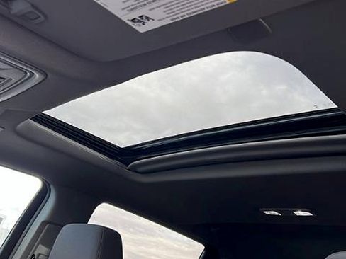 New 2026 Chevrolet Silverado 1500 LT Trail Boss w/ Safety Package image 32