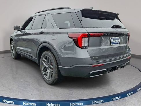 Used 2026 Ford Explorer ST-Line w/ ST-Line Street Pack AWD/4WD image 5