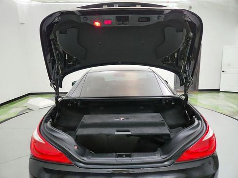Used 2013 Mercedes-Benz SL 550 image 30