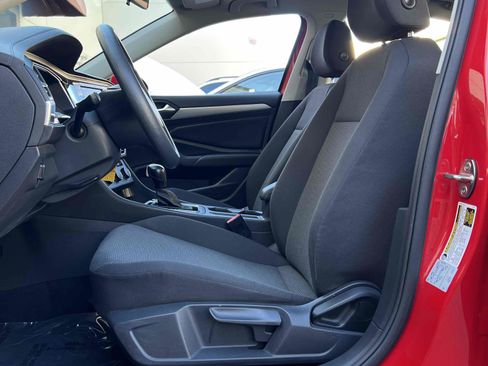 Used 2019 Volkswagen Jetta S image 72