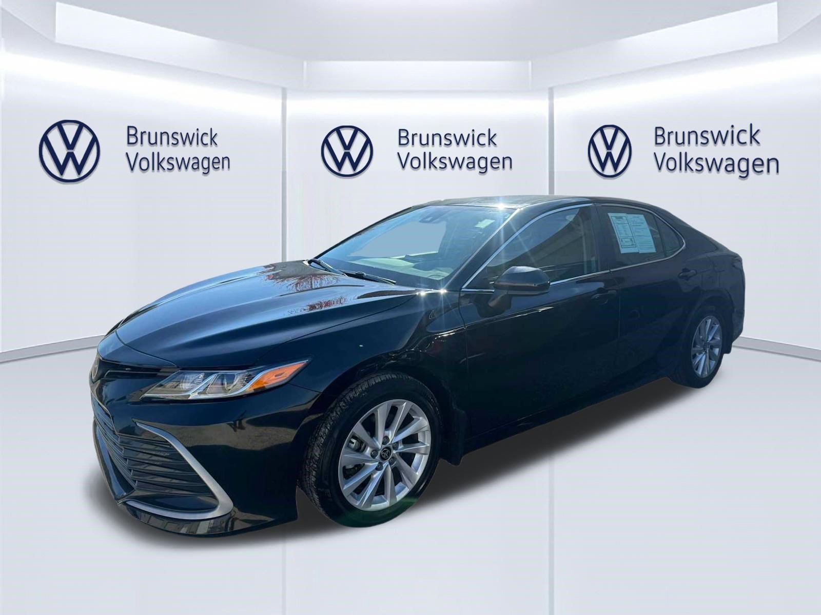 Certified 2024 Toyota Camry LE FWD image 1