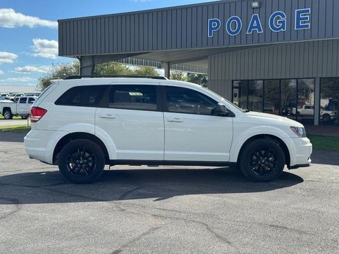Used 2020 Dodge Journey SE w/ Blacktop Package image 2